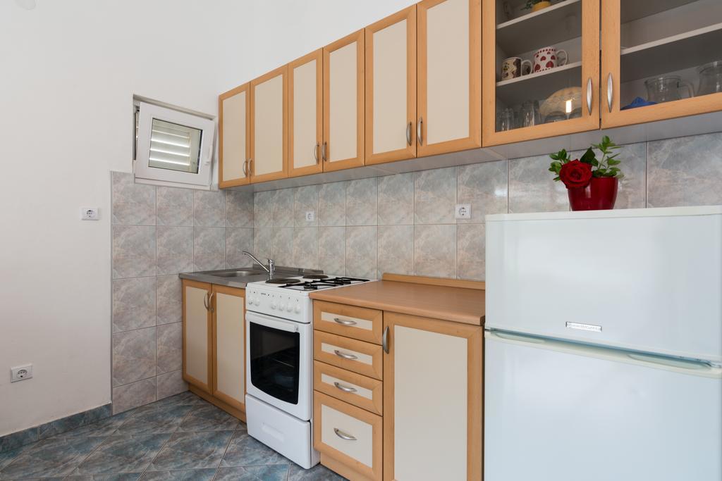 Apartments Mirko Vinišće Habitación foto